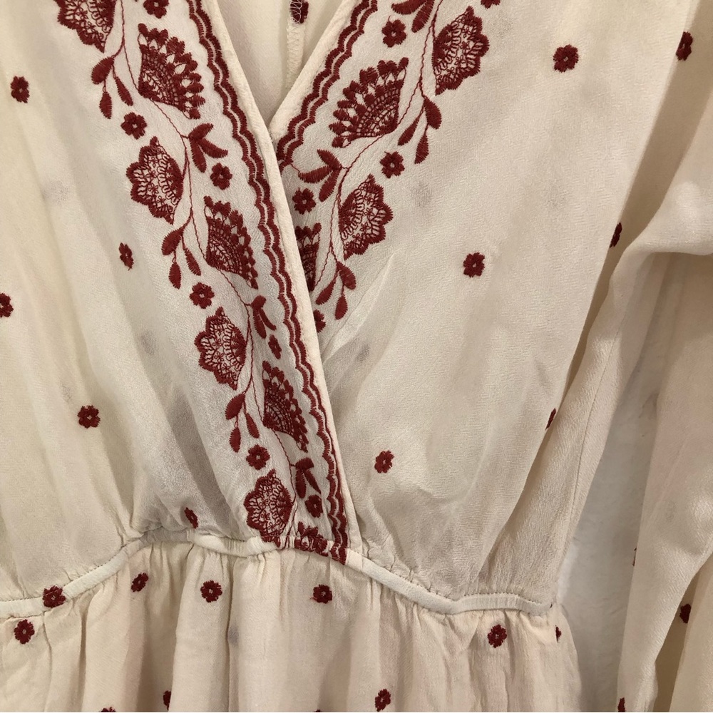 Chloe & Katie Embroidered Romper - Picture 2 of 6